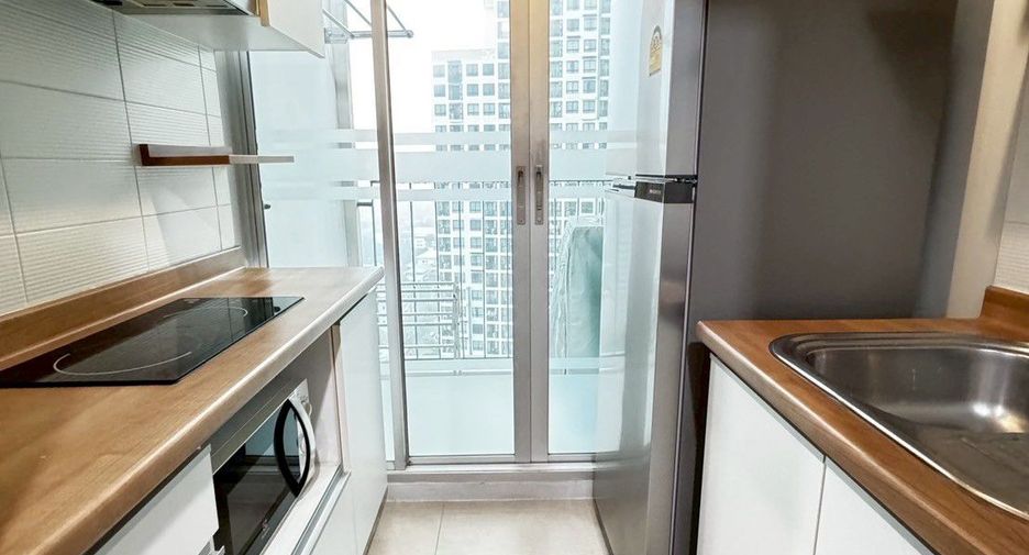 For sale 1 bed condo in Watthana, Bangkok