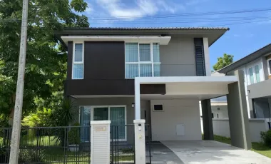 À louer 3 chambres villa à San Kamphaeng, Chiang Mai