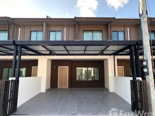 For Rent 3 Bedroom Townhouse In Mueang Chiang Mai