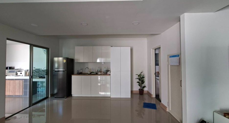 For sale 3 bedrooms house in Bang Lamung, Chonburi