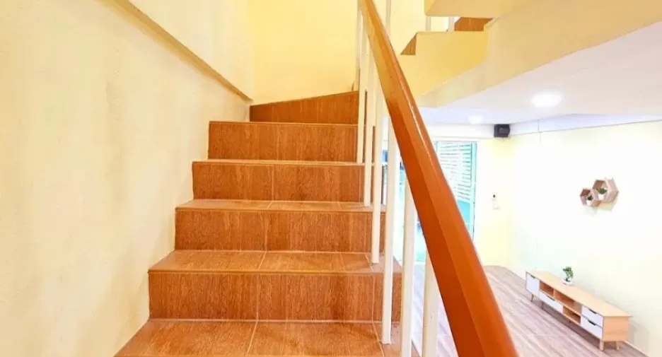À vendre 2 chambres maison de ville à Bang Phli, Samut Prakan