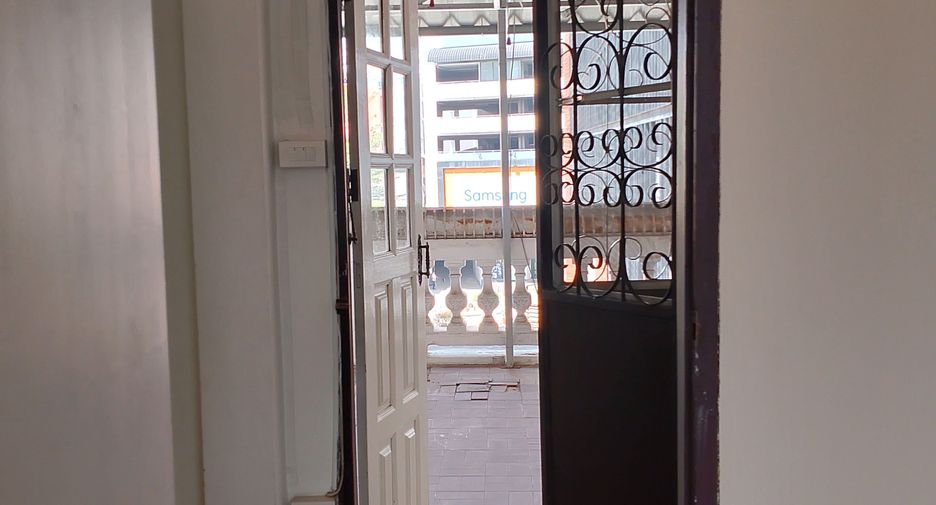 For sale 3 bedrooms townhouse in Mueang Chiang Mai, Chiang Mai