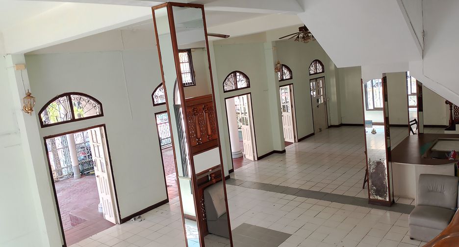 For sale 3 bedrooms townhouse in Mueang Chiang Mai, Chiang Mai