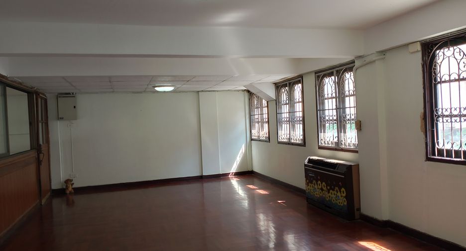 For sale 3 bedrooms townhouse in Mueang Chiang Mai, Chiang Mai