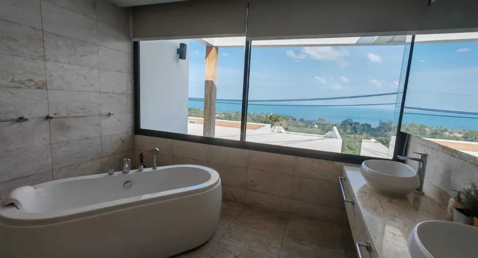 Villa en alquiler de 4 habitaciones en Ko Samui, Surat Thani