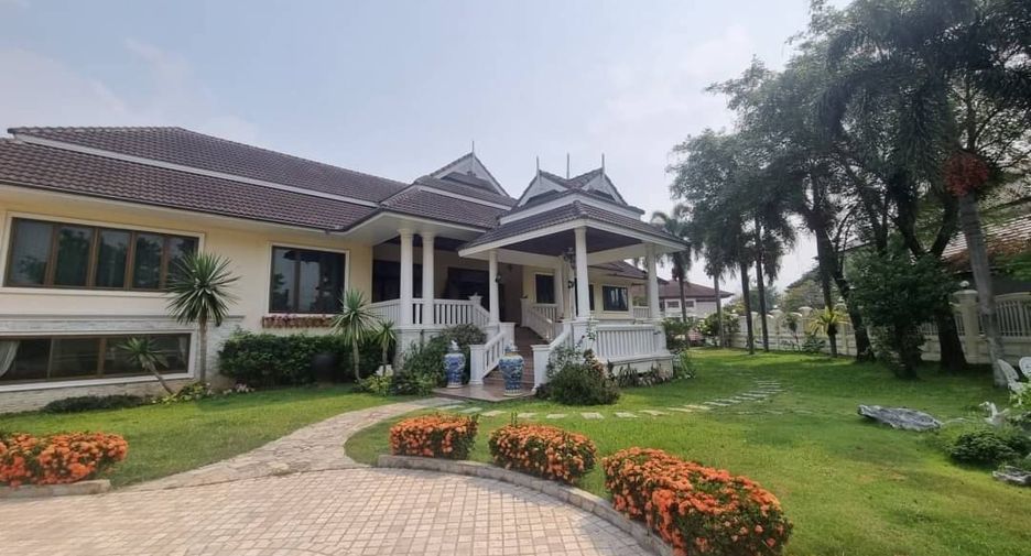 Villa zum Kauf mit 6 Zimmer in Mae Rim, Chiang Mai