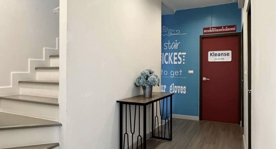 For sale and for rent 4 bedrooms townhouse in Khlong Sam Wa, Bangkok