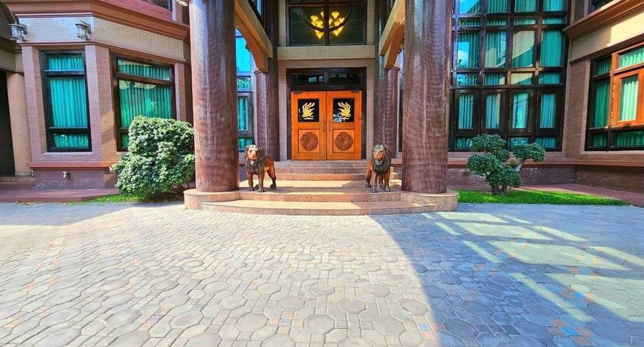 Продажа 5 спальни вилла в Si Racha, Чонбури