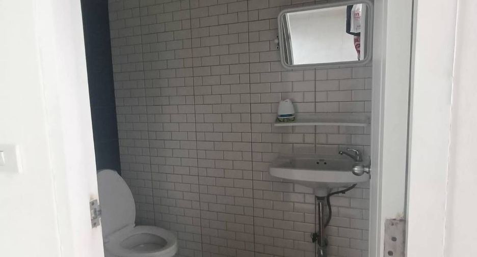 Haus zur Miete mit 2 Zimmer in Bang Lamung, Chonburi