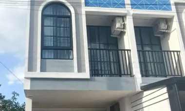 Casa en alquiler de 2 habitaciones en Bang Lamung, Chonburi
