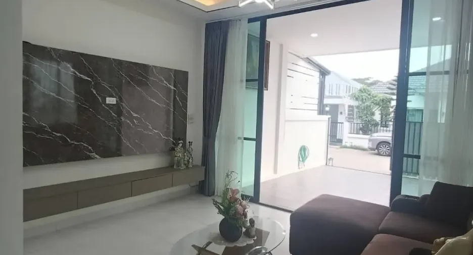 Haus zur Miete mit 2 Zimmer in Bang Lamung, Chonburi