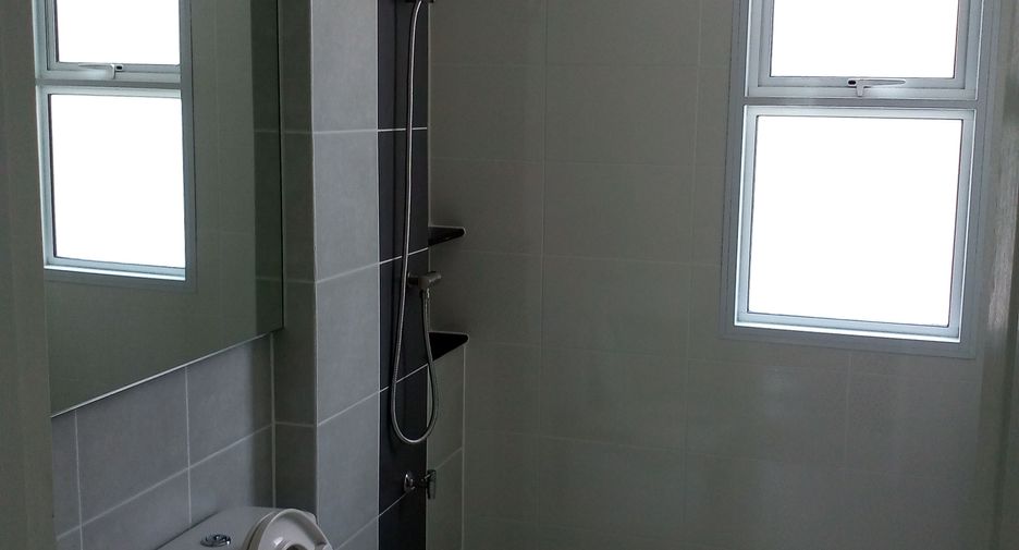 For sale 3 bedrooms townhouse in Lak Si, Bangkok