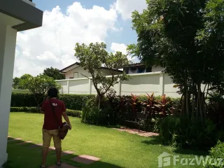 For sale 3 bedrooms townhouse in Lak Si, Bangkok