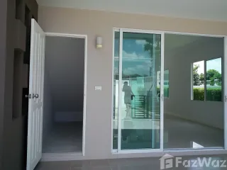 For sale 3 bedrooms townhouse in Lak Si, Bangkok