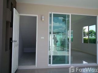 Casa adosada en venta de 3 habitaciones en Lak Si, Bangkok