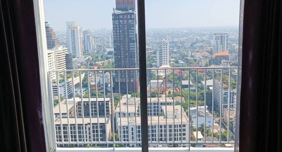 À vendre et à louer 2 chambres condo à Watthana, Bangkok