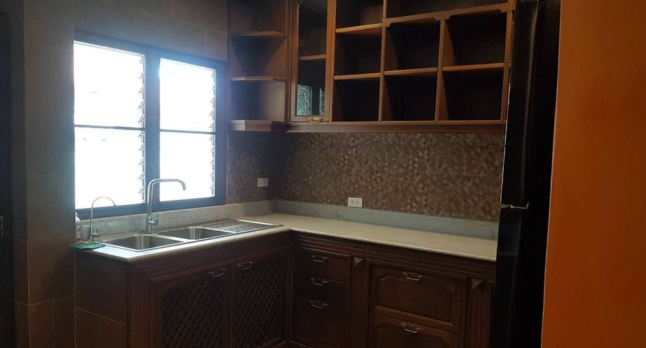 ขาย 4 ห้องนอน บ้านเดี่ยว ใน บางพลี, สมุทรปราการ