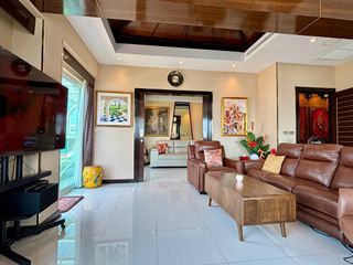 For sale and for rent 3 bedrooms condo in Bang Lamung, Chonburi