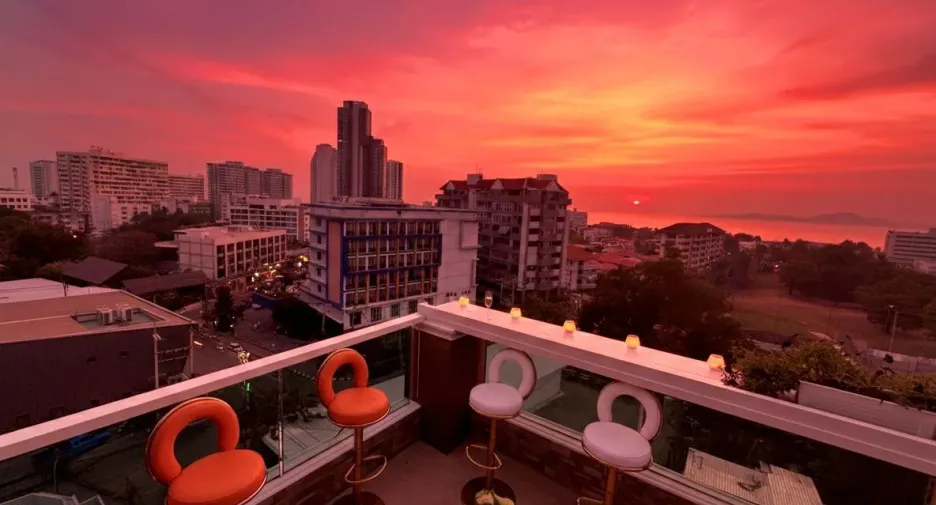 Condo en venta y en alquiler de 3 habitaciones en Bang Lamung, Chonburi