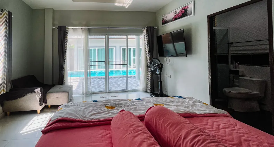 For sale and for rent 4 bedrooms house in Hua Hin, Prachuap Khiri Khan