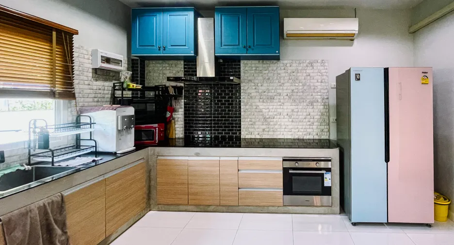 For sale and for rent 4 bedrooms house in Hua Hin, Prachuap Khiri Khan