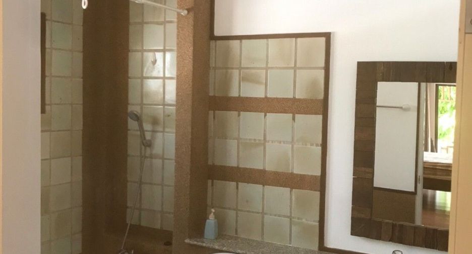 Casa en venta de 4 habitaciones en San Sai, Chiang Mai