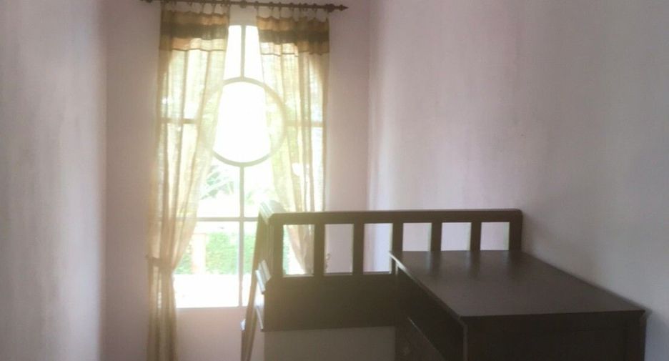 À vendre 4 chambres maison à San Sai, Chiang Mai