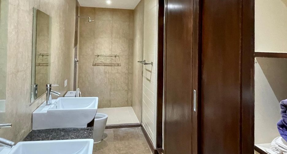 For rent 2 bedrooms townhouse in Ko Samui, Surat Thani