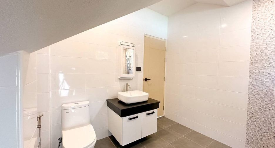 For sale 2 bedrooms house in Doi Saket, Chiang Mai
