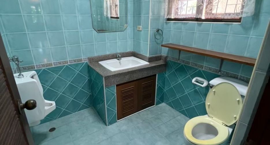 Casa en venta de 7 habitaciones en Thawi Watthana, Bangkok