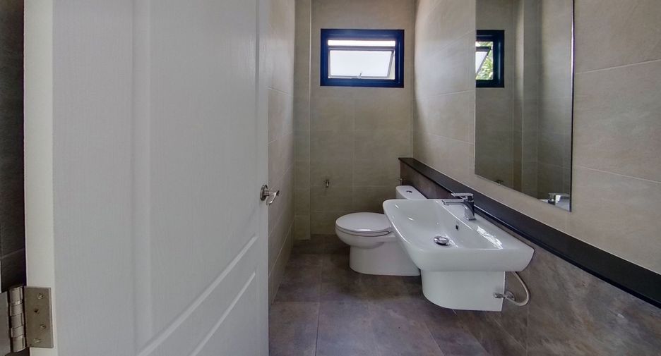 For sale 3 bedrooms house in Hang Dong, Chiang Mai