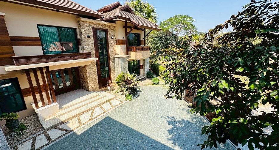 For sale and for rent 5 bedrooms villa in Mueang Chiang Mai, Chiang Mai