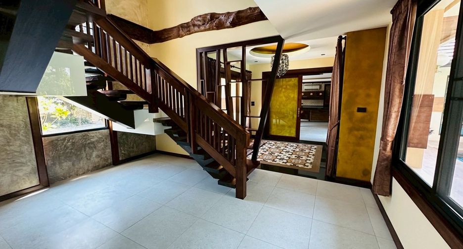 For sale and for rent 5 bedrooms villa in Mueang Chiang Mai, Chiang Mai