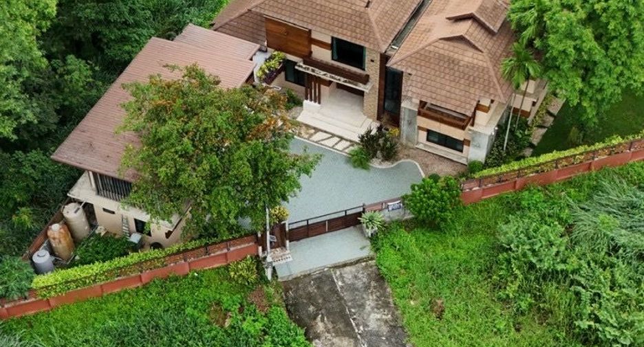 For sale and for rent 5 bedrooms villa in Mueang Chiang Mai, Chiang Mai