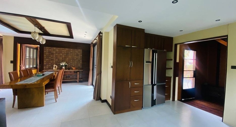For sale and for rent 5 bedrooms villa in Mueang Chiang Mai, Chiang Mai