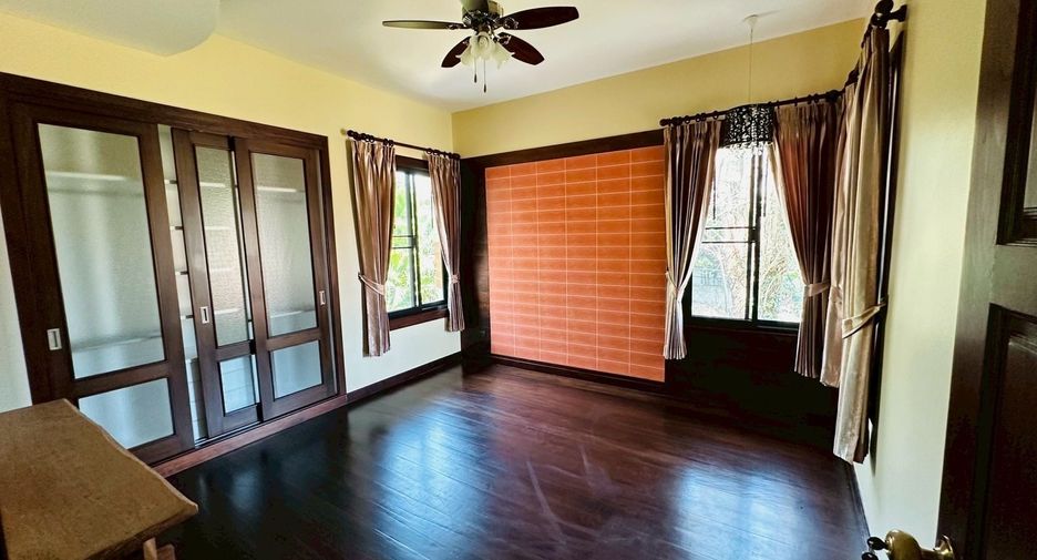 For sale and for rent 5 bedrooms villa in Mueang Chiang Mai, Chiang Mai