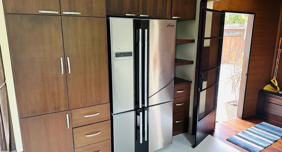 For sale and for rent 5 bedrooms villa in Mueang Chiang Mai, Chiang Mai