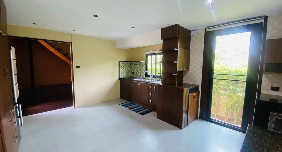 For sale and for rent 5 bedrooms villa in Mueang Chiang Mai, Chiang Mai