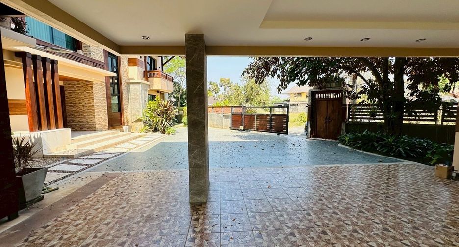 For sale and for rent 5 bedrooms villa in Mueang Chiang Mai, Chiang Mai