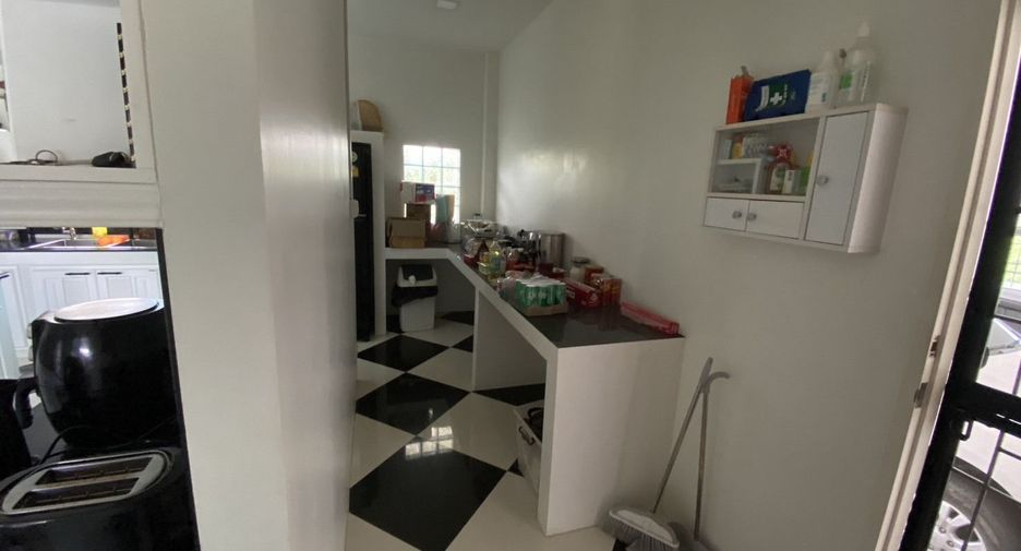 For sale 6 bedrooms house in Doi Saket, Chiang Mai
