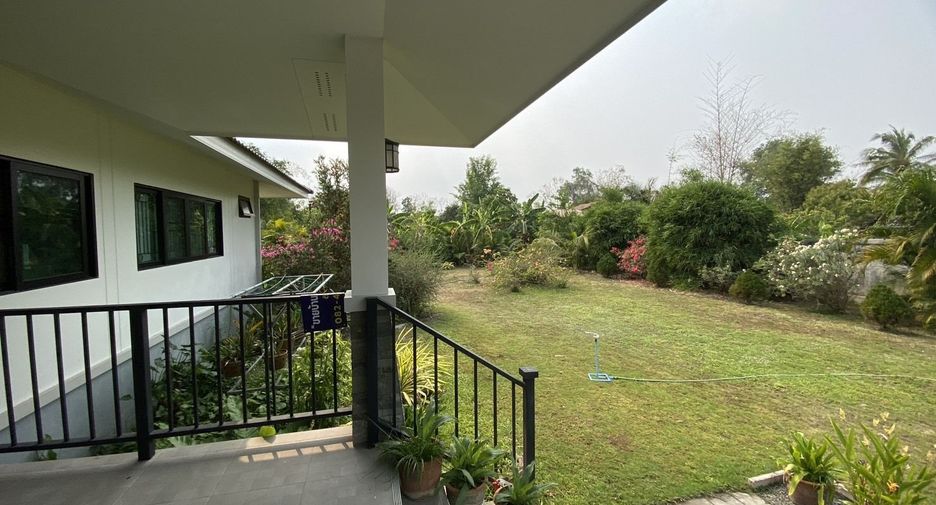 For sale 6 bedrooms house in Doi Saket, Chiang Mai