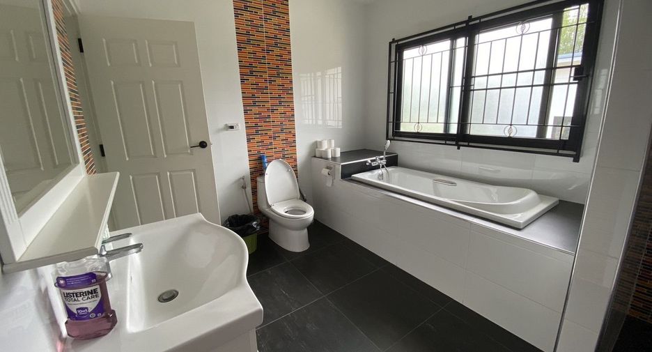For sale 6 bedrooms house in Doi Saket, Chiang Mai