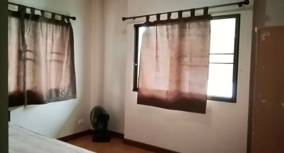 Haus zum Kauf mit 3 Zimmer in Hang Dong, Chiang Mai