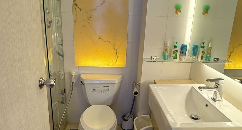 Condo en venta y en alquiler de 2 habitaciones en Bang Lamung, Chonburi