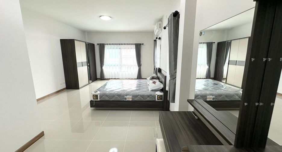 For rent 4 ベッドルーム house in Saraphi, Chiang Mai
