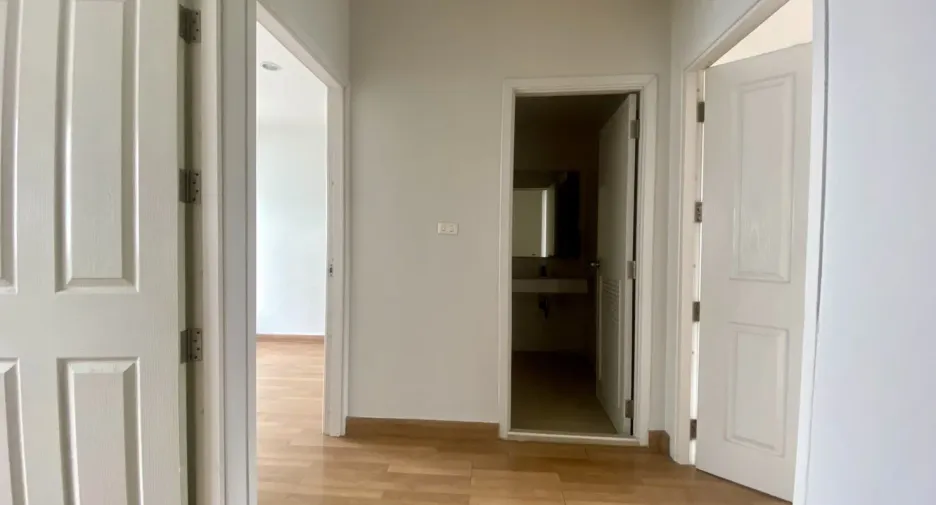 For sale 3 bedrooms townhouse in Prawet, Bangkok