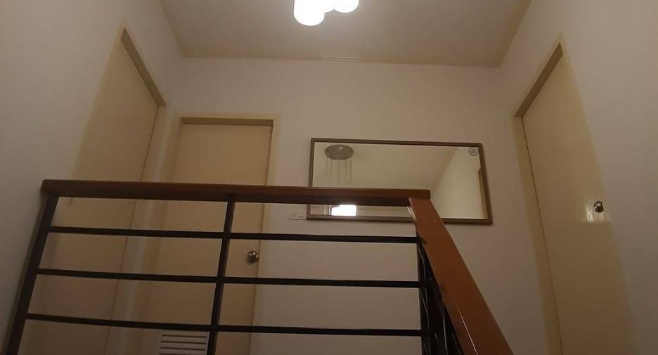For rent 4 bedrooms house in Mueang Chiang Mai, Chiang Mai