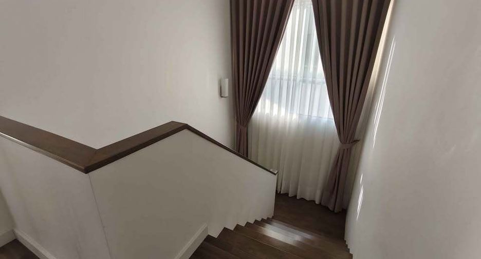 For rent 3 bedrooms house in Doi Saket, Chiang Mai