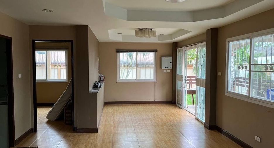 For sale and for rent 4 bedrooms house in Hang Dong, Chiang Mai
