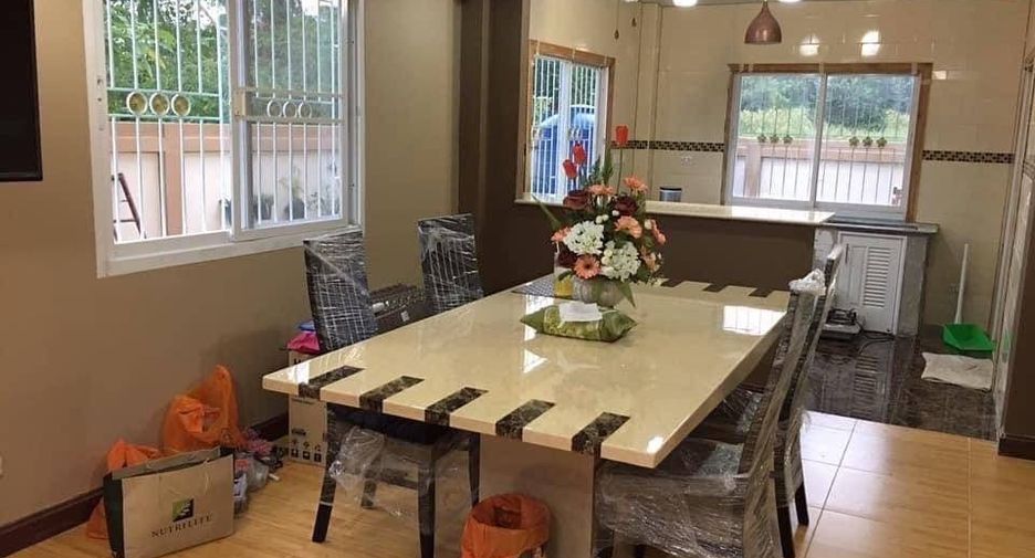 For sale and for rent 4 bedrooms house in Hang Dong, Chiang Mai